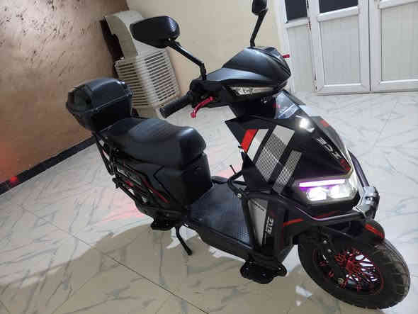 للبيع دراجه شحن نضافه فول 6 باتري تشغيل كارت بصمه تشغيل عن بعد السعر 675
***********
***********
