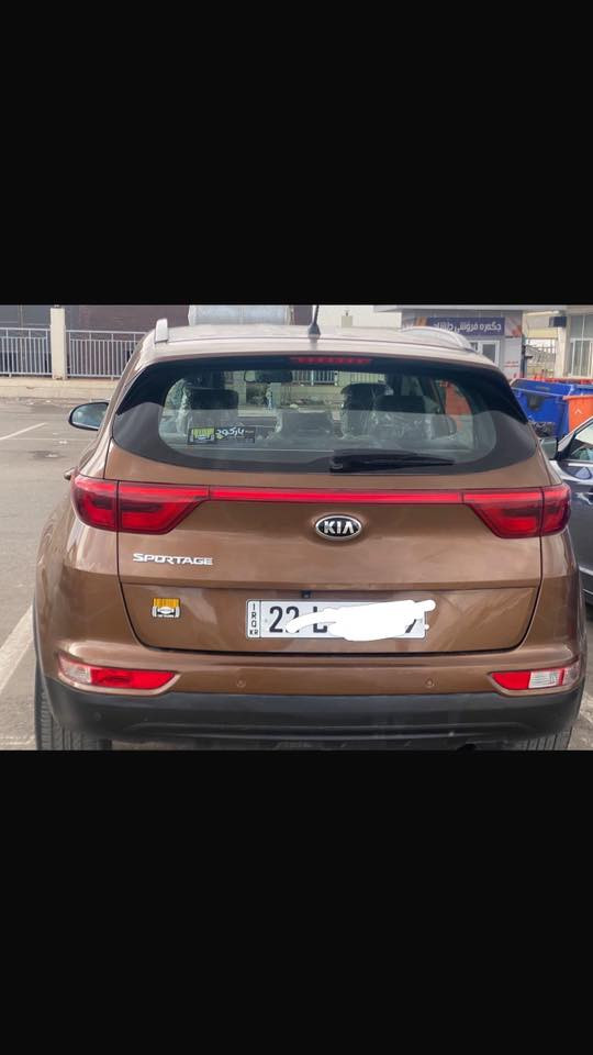 السلام عليكم للبيع كيا سبورتج ٢٠١٧ خليجي ألوان نحاسي السيارة ماشية ١٦٨ مكفولة من الصبغ والتبديل والسيارة جديدة وبي حالة وكالة ادامة كاملة كير ومكينة جديدات السنوية جديدة ورقم جديدة والهزة موصفات نص فول حساسات شاشة كامرة السيارة كلش جديدة وجاهزة ومال بيت تحويل مباشر السعر ١٦٨ وبيها مجال 

الاتصال ***********

