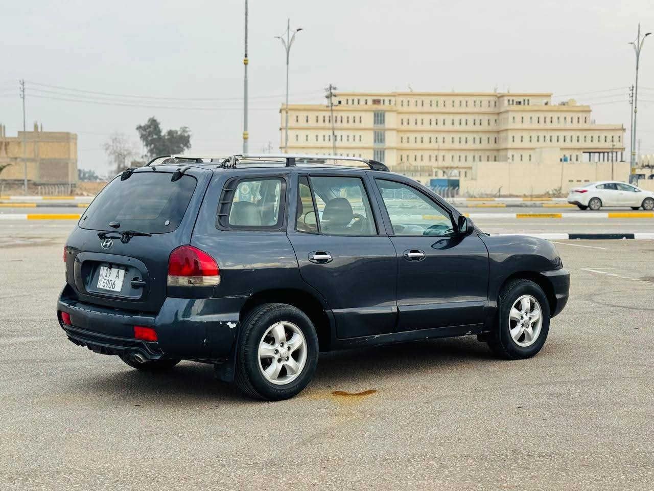 للبيع سنتافيا
موديل 2005
محرك 6
مكينه كير فول نضافه  شرط المعدل
رقمه كربلاء انكليزي مميز 
سياره بسمي كبل عقد مروري
نضافه كدامك
صبغ حزام جماليه
بيه بس جاملغ ضربه
مكانه حله طهمازيه منطقه عوفي
سعره 85 وبيه مجال
سياره مال جناي حلوه ترايك وين ما يعجبك
تصال ***********
