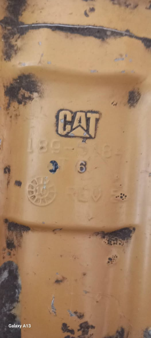 سلام عليكم انجكترات وطاحونه وعقل كريدر كتر c70 للبيع حاويه السعر جايات من أمريكه الله شاهد قبل ٤ سنوات ب ٣٢ ورقه هسه بيش بسوك بحض وبخت ابيحن وليريدهن هاذه رقمي يخابرني ويدلل ***********
