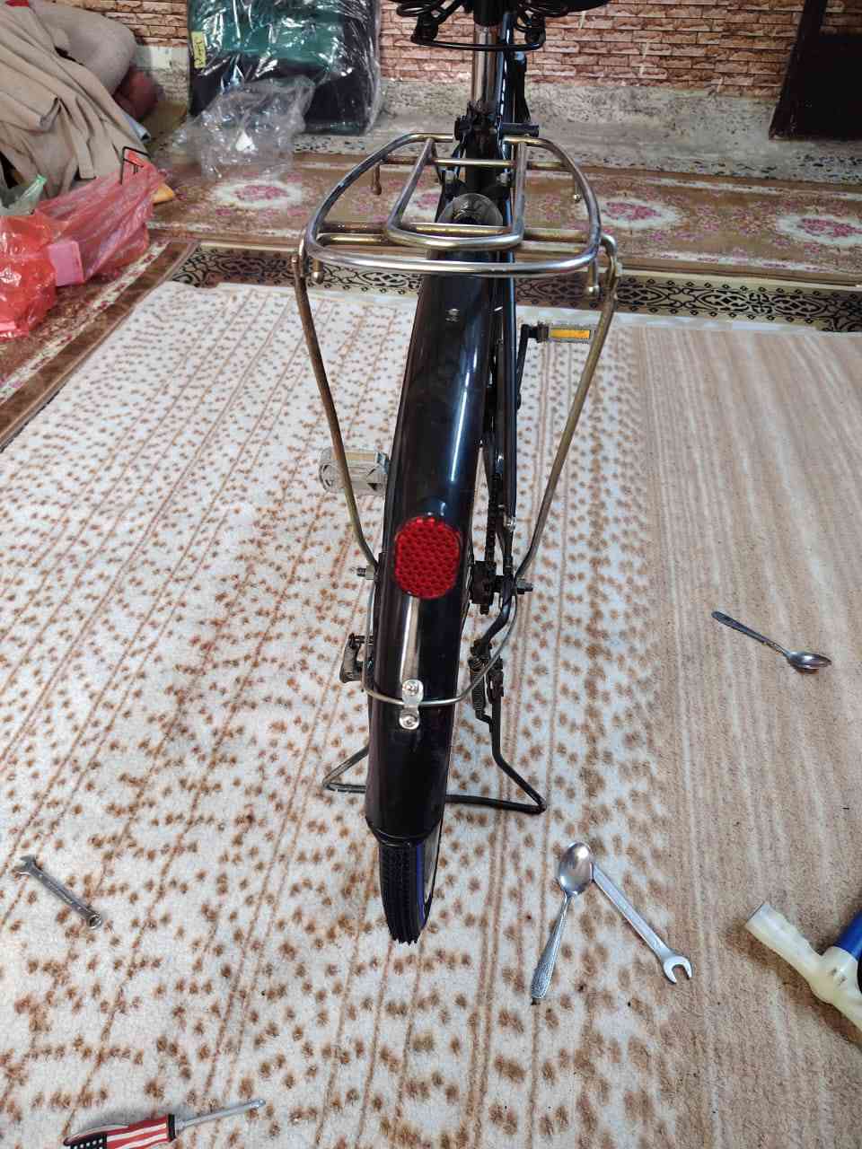 سلام عليكم بايسكل بناتي للبيع حجم26 مصبوغ صبغ حراري اصلي لون اسود طافي مكاني بغداد  شهداء البياع السعر 65 وبي مجال للطيبين للاتصال على *********** متواجد واتساب ومازنجر
