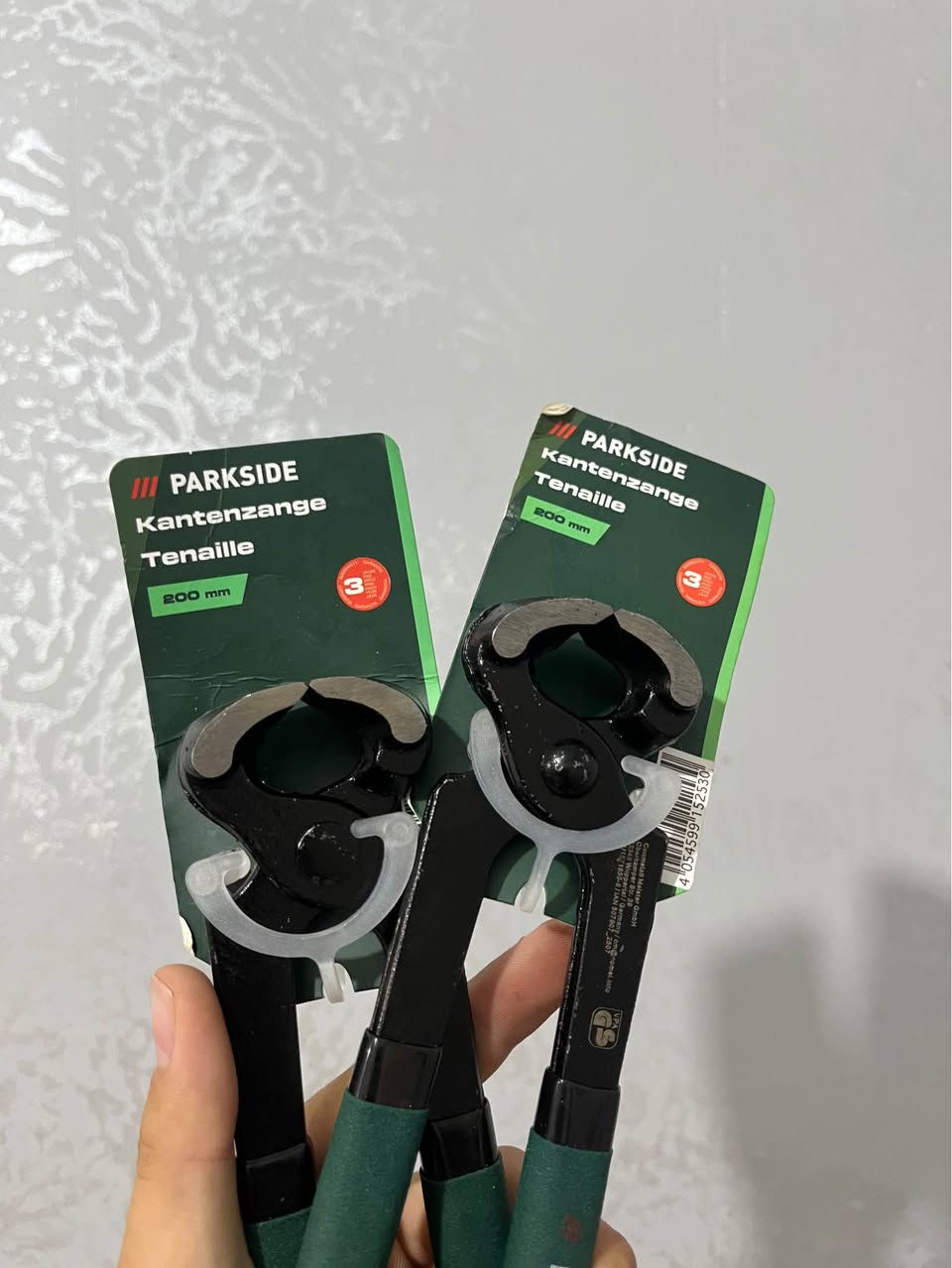 Pince tenaille de menuisier / coffreur Parkside 200 mm وهران, الجزائر


**إذا كنت صاحب هذا الإعلان وتريد حذفه لأي سبب، رجاءا أرسل رسالة إلى الدعم الفني**