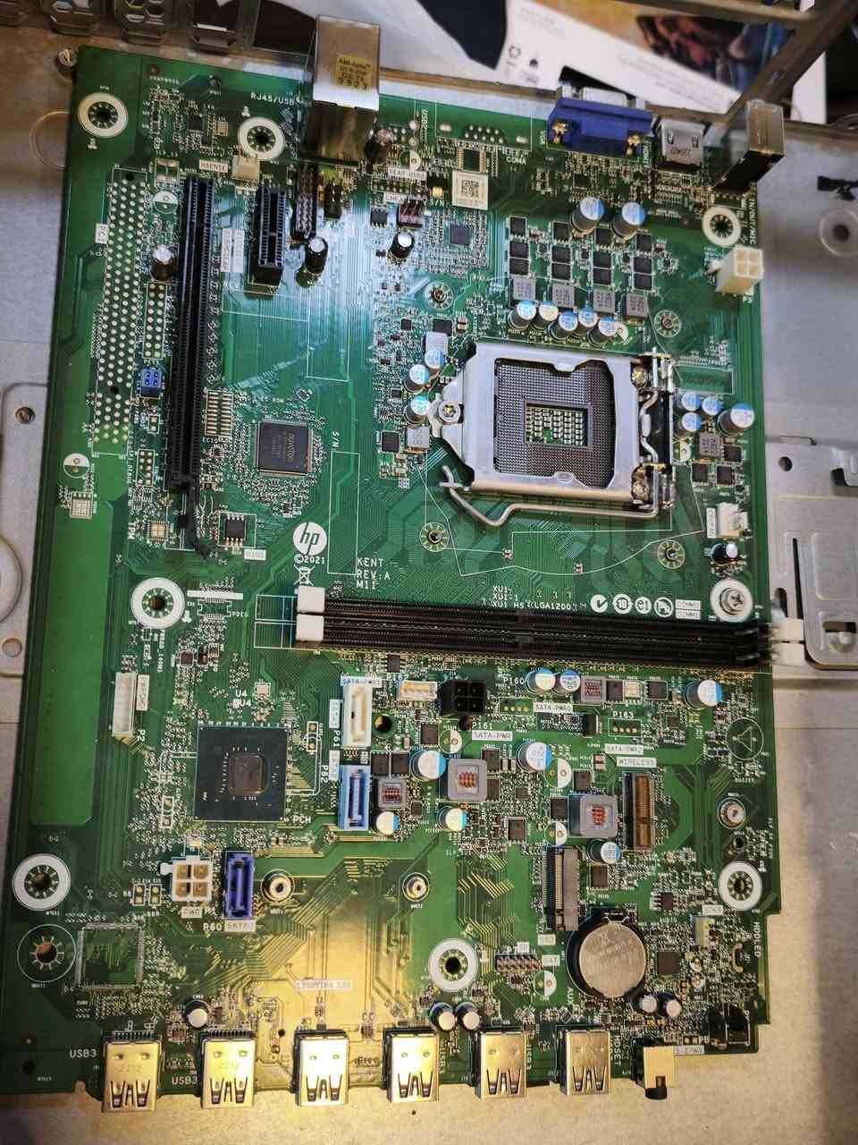 السلام عليكم 
قطع حاسبة مناسبة للي يحب يبني تجميعة 
الاسعار قفل من الاخير 
توصيل متوفر 5 الاف لكل العراق


**إذا كنت صاحب هذا الإعلان وتريد حذفه لأي سبب، رجاءا أرسل رسالة إلى الدعم الفني**