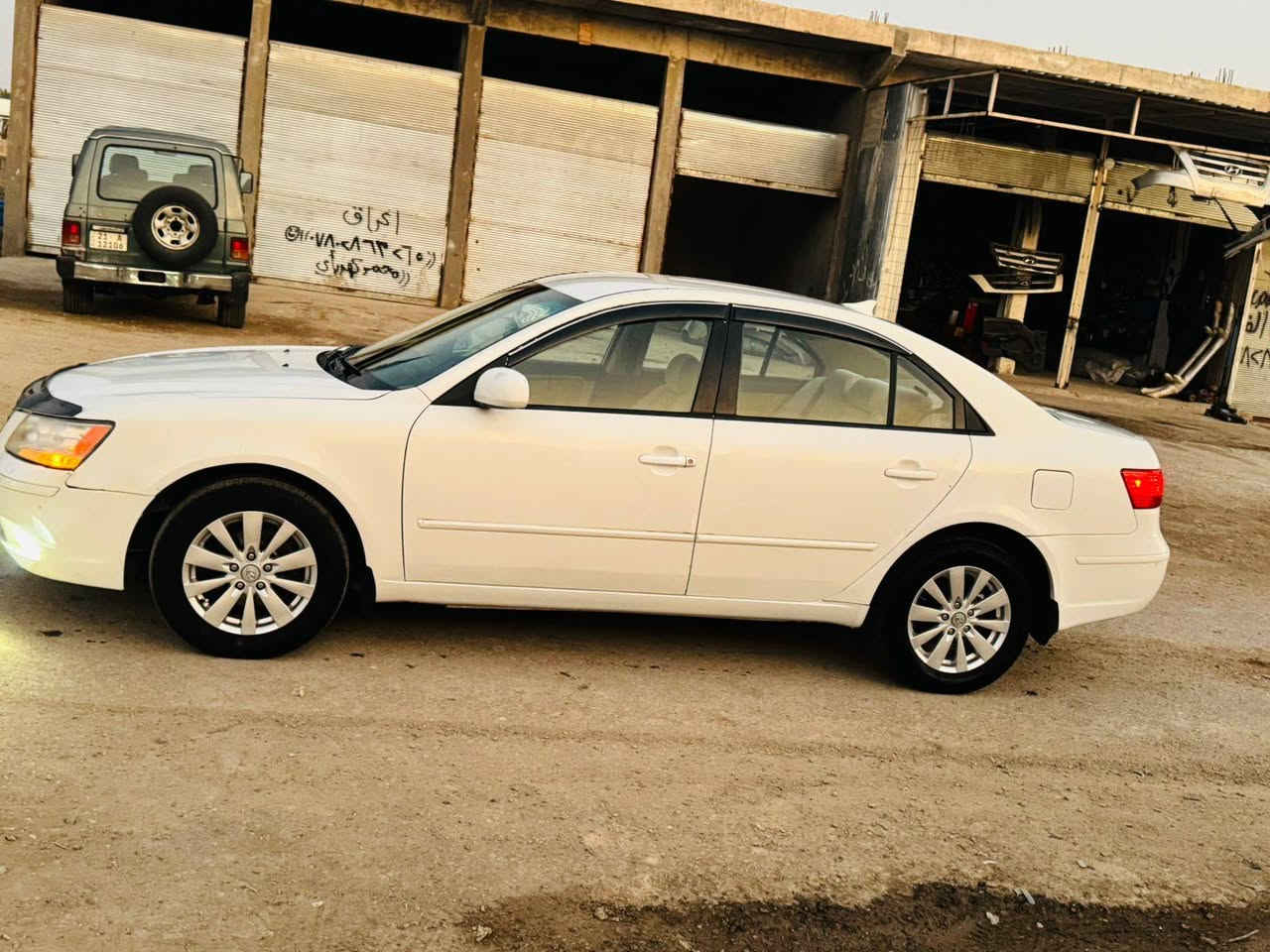 سوناته 2009 وراد امريكي
رقم بغداد مشروع وطني
تحويل ثاني يوم

ضررها باب خلفي
مبدل بلادي من امريكه
بدون دواخل وشواصي الغوالي 
بيه صبغ خمس قطع
بيع احزام
محرك جديد2400 مال حاويه صار 10 ايام من شديتها
صدر امامي خلفي جديد
باتري جديد
كهربائيات كله شغاله

  مواصفات
داخل بيجي
تحكمات استيرن
تحكم مري
ويل لمتت
سياره جاهزه من كلشي
سعر 97 وبي مجال
*********** واتساب بي بس أثير
*********** المكان ديالى بلدروز
