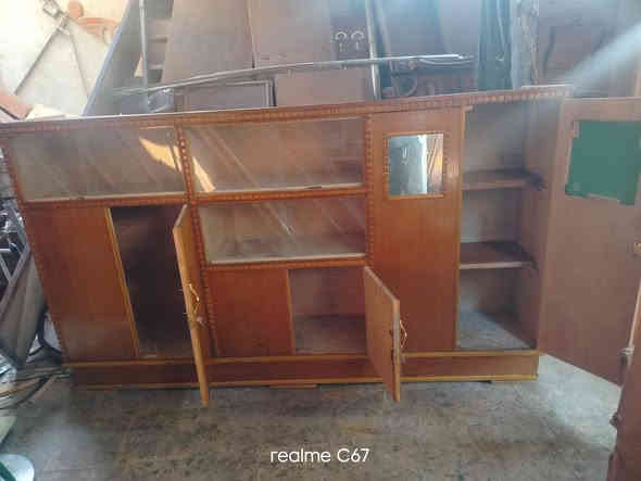 اغراض مستعمله منزليه للبيع وباسعار مناسبه للتواصل العماره حي النداء شارع الحسينيه فرع فرن صمون الكرار تلفون ***********
