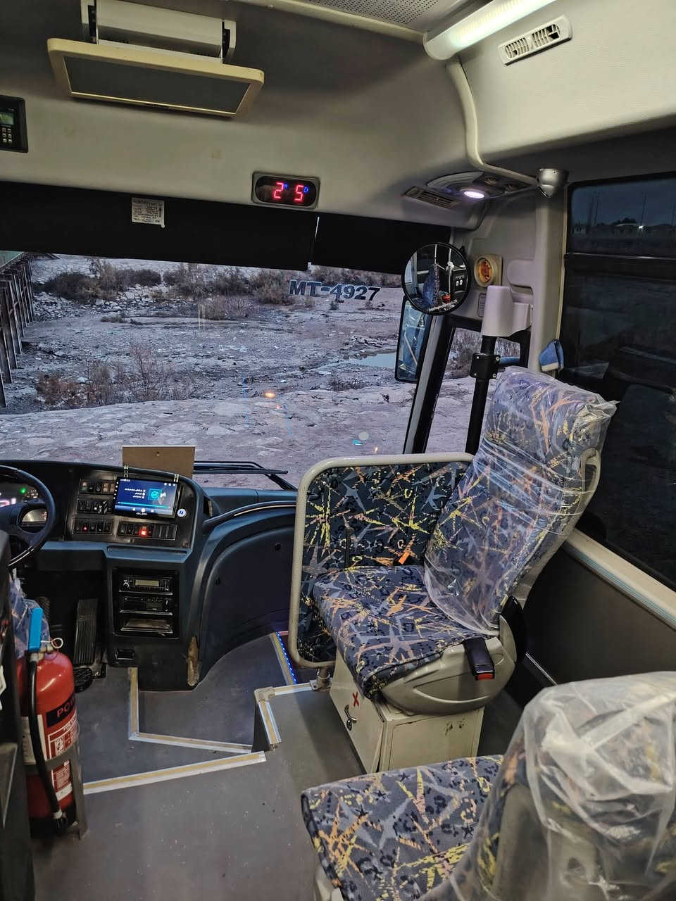 السلام عليكم باص هايكر 40 نفر السياره جاهزه من كلشي السعر خاص
***********
