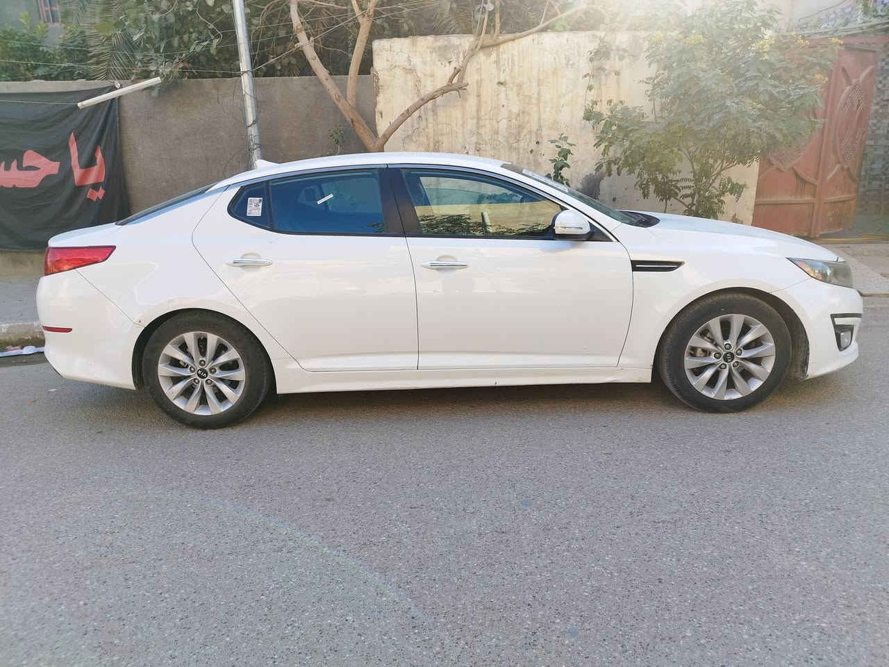 السلام عليكم 
اوبتيما موديل 2014 بيه جاملغ وبنيد بدون دواخل السعر 110 وبيه مجال 
مكان السياره الناصرية حي الفداء قرب مجمع دبي 
***********
