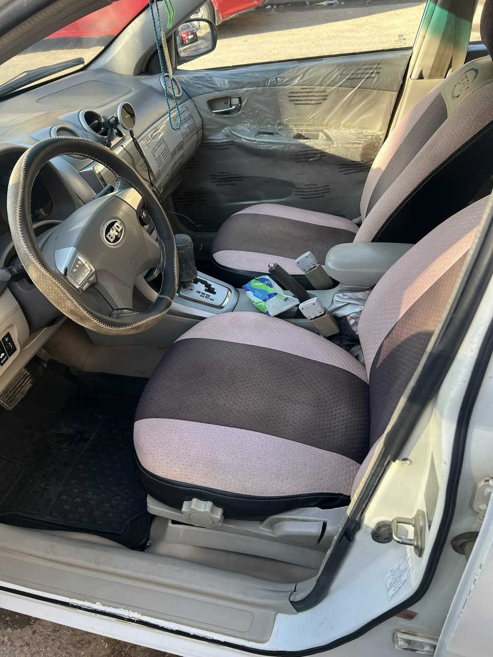 سلام عليكم البيع سياره بي وادي G3 كير اوتو  كير مكينه فول كشر عله بلادي مال الشركه  موديل 2013 تحويل مباشر سعر 65$ قفل قفل قفل مابيهة مجال ربع دينار كلشي اكو بل سوك بغداد حي العامل ***********
