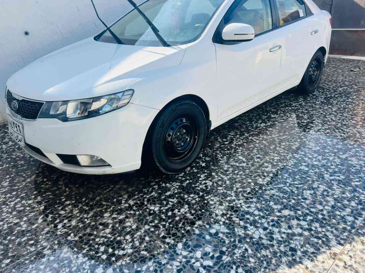 سلام عليكم للبيع اومراوس 
سيراتو فول مواصفات موديل 11
محرك كير حداديه تبريد 
مكان السياره كربلاء 
سعره 87 
***********
