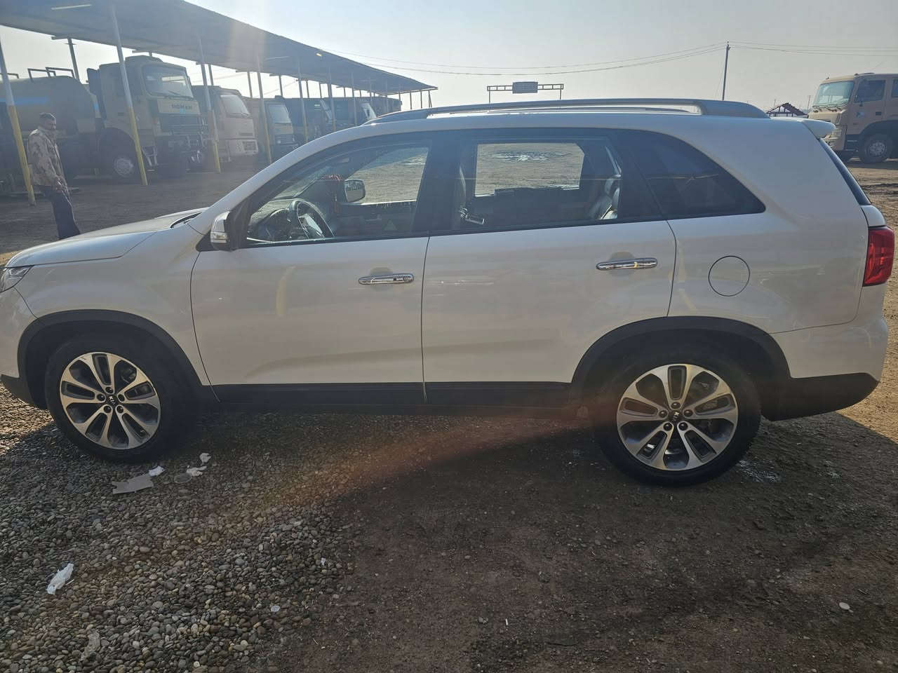 سورينتو ٢٠١٤/خليجي /رقم بغداد/بأسمي سنوية لغاية٢٠٢٩/ سته سلندر/ماشيه ١١٣الف/بصمه/حساسات امامي خلفي/كاميرا بلاديه/شاشه اندرويد/اشاير بلمري/مري شفط/ارضيه مغلفه جلد/السياره مغلفه عازل صوت وحراره/كشنات جلد/كشن السايق كهرباء/السياره بيهه صبغ حافه الجاملغ الخلفي والباقي كفاله/تبريد شغال/السياره موجوده في بغداد /السعر ١٨٥/للتواصل رقمي ***********
