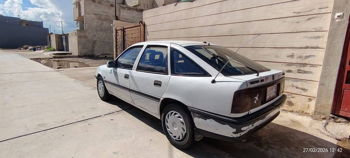 سلام وعليكم عندي هذي اوبل مديل 91سياره جهاز وضع شريكه تخم تاير جديد صدر امامي خلفي جديد سنويه الفين 27 بس كابون بيه اثنين جديد او قديم شرط اكتبك ويه شرعي سعر 40 وبيه مجال اتصل وتس فقط ***********
***********
