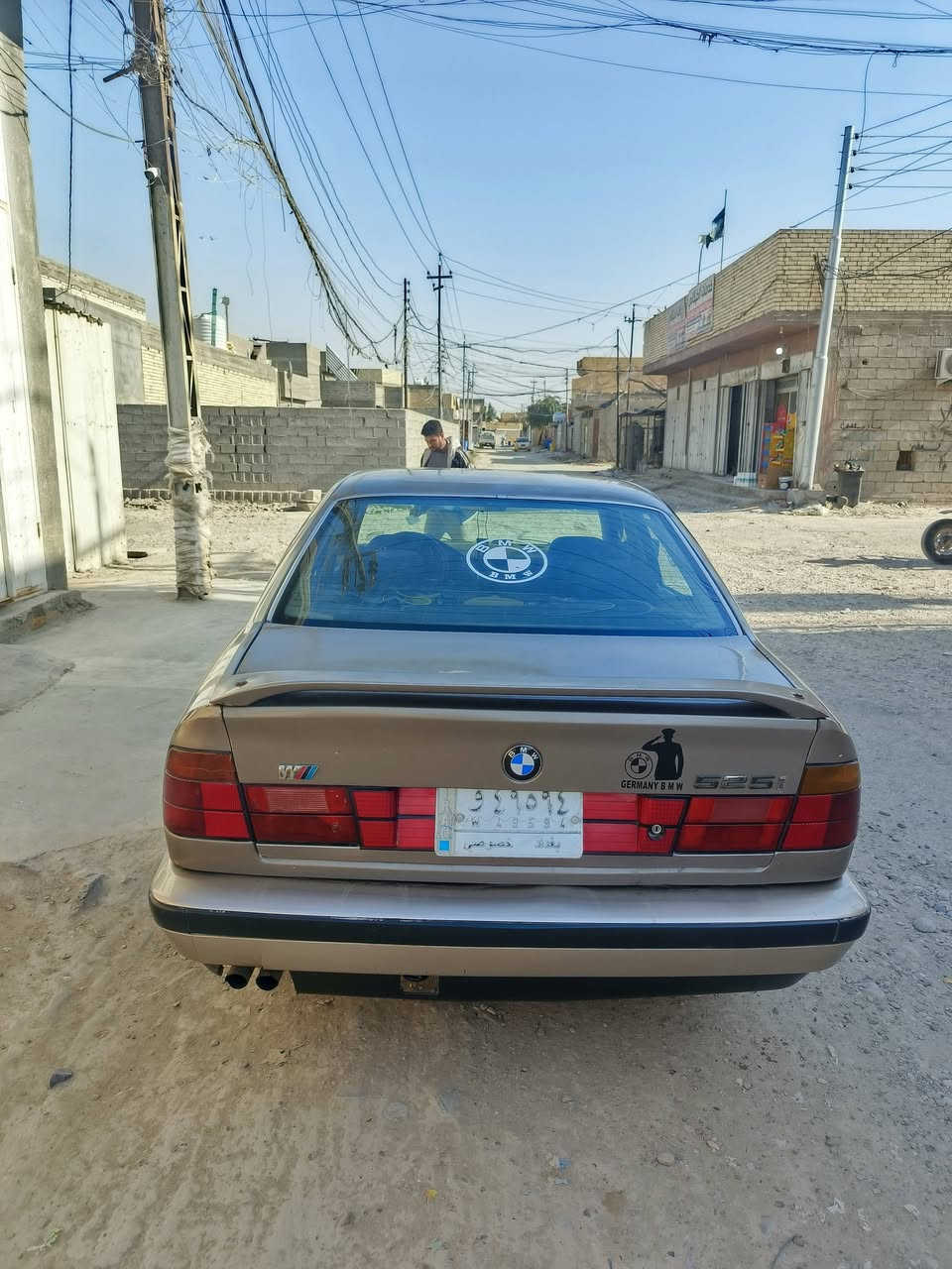 سلام عليكم بي ام م1989 حجم 525 رقم بغداد تحويل ثاني يوم سنويه ب شهر 11 تنتهي صبغ عام جماليه كفاله ضربه 
كير اوتوماتيك مكينه صدر امامي خلفي تبريد ثلج تدفئه تخم تاير بجيس
بيع او مراوس حسب قناعه مكاني بغداد مجمع بسمايه 
*********** اتصال او واتساب
