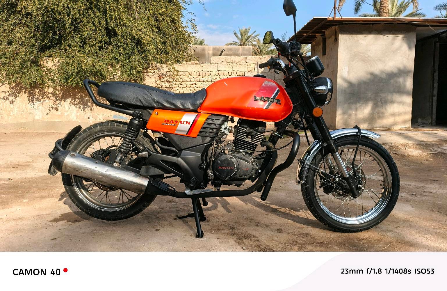 دايون لايتي موديل 2021
اوراق اصولية كاملة (تترقم) 
بيها وصل معرض وگمرك
محرك ٢٠٠ مكفول  
دراجة كاملة مكملة كلها شغالة 
السعر مليون و ١٥٠ وبيها مجال 
مكاني /طويريج 
الرقم: ***********