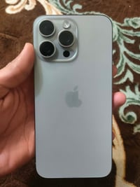 ايفون 15بروماكس ذاكره256بطاريه 86جهاز نضافه 100%سعر مليون لاتصال 07818...