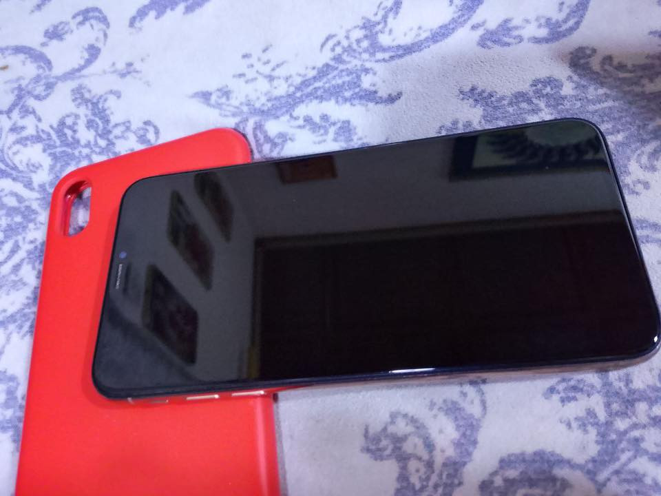 للبيع للبيع اكس اكس ماكس الجهاز حيل نضيف مل بيت 🏠✅ البطاريه 79🔋 مبدل شاشه اصلي الذكره 256 ✅ فيس ايدي واكف بيع مستعجل السعر 180 وبي مجال قليل المكان موصل الأيسر حي صدام  متواجد واتساب ***********
