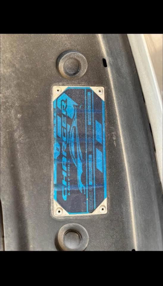 جارجر خليجي (هارلم).   الموديل .2023 SXT
اللون . سلفر فضي 
المسافة المقطوعة 40Km //جديده كارتون ارضيات الوكالة مامستخدمه  كل عدد الوكالة
 حجم المحرك 3600

                         مواصفات السيارة ..

-لايتات زنون وكالة
-تشغيل عن بعد 
-كشنات حضن مع تحكم كهرباء
-حساس خلفي 
-نضام USB- كامل 
-تبريد قطعتين
-بصمة ابواب 
-ويل 18
(رقم بغداد  بأسمي )
مكان السيارة بغداد 📍
اي استفسار الاتصال. متوفر وتس اب.
                         ***********
