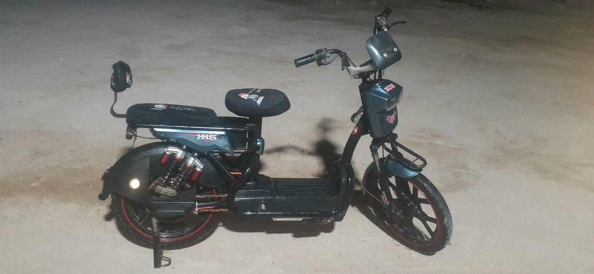 البيع
دراجة شحن حجم 20
 شركة HIS خمس بطاريات 
 سعر 250 وبية مجال 
  بصرة زبير    
***********
