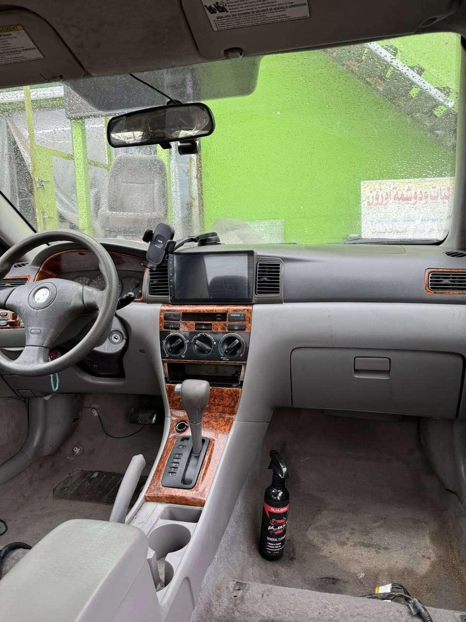 كورلا نحله للبيع سكن بغداد
شاشه وكامره 
صدر امامي خلفي جديد 
تايرات جديد 
تبريد 
باتريات جديده 
السعر 84 ورقه 
***********
