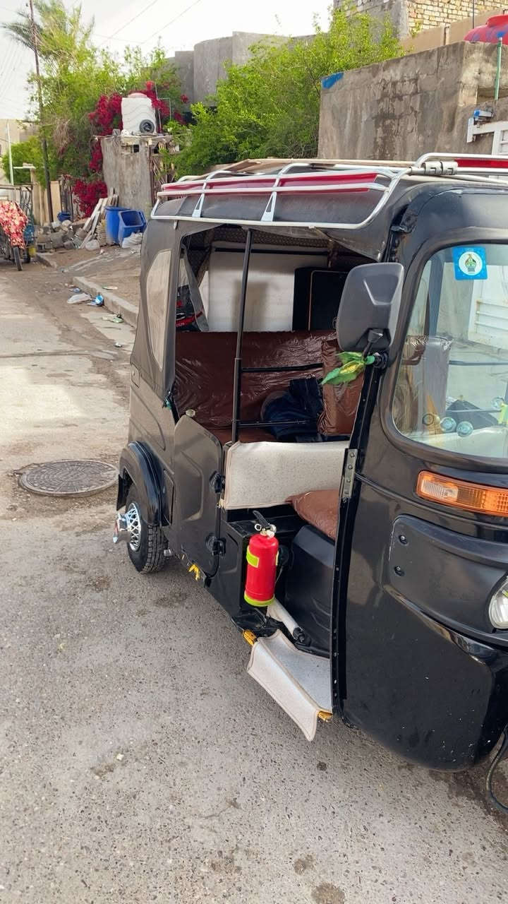 السلام عليكم تكتك للبيع موديل ٢٠٢٢  الكتك خير من الله المكينه حلوه التكتك جديده وحلوه المكان البياع حي العامل الاستفسار الرقم *********** هذه الرقم ومتواجد واتساب هم عادي وملاحضة السيبابه مو ويه التكتك
