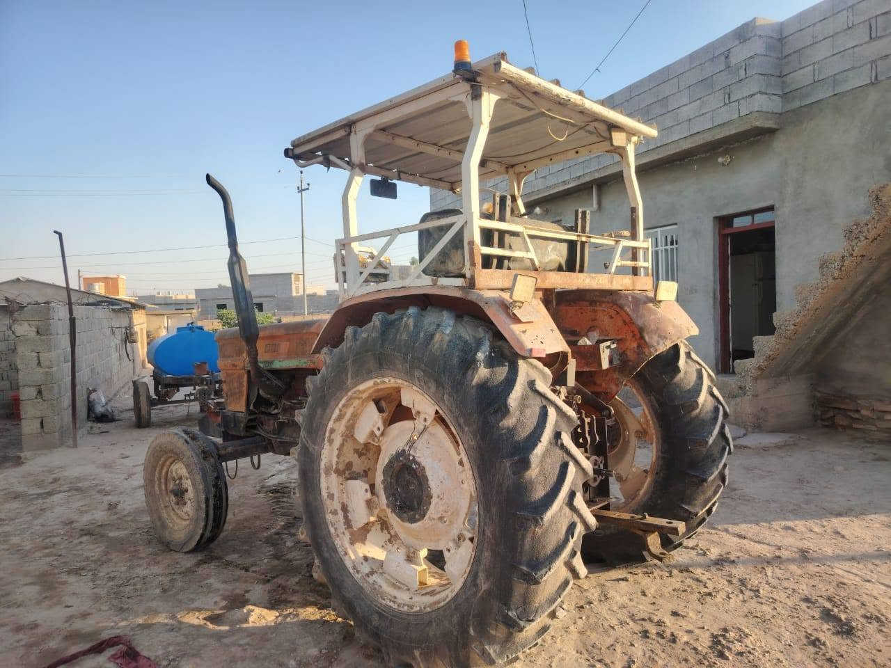 فيات ١٠٠٠ رقم نينوى محرك ١١٥ ستيرن بور دنفص محرك مايصرف كير اكسن مابيهم شي للبيع تواير الاربعه نضاف الاتصال على  كورك *********** اسيا *********** السعر١٣
