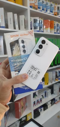 تكنو سبارك ٤٠ برو+ • ٢٥٦ • ٨+٨ رام