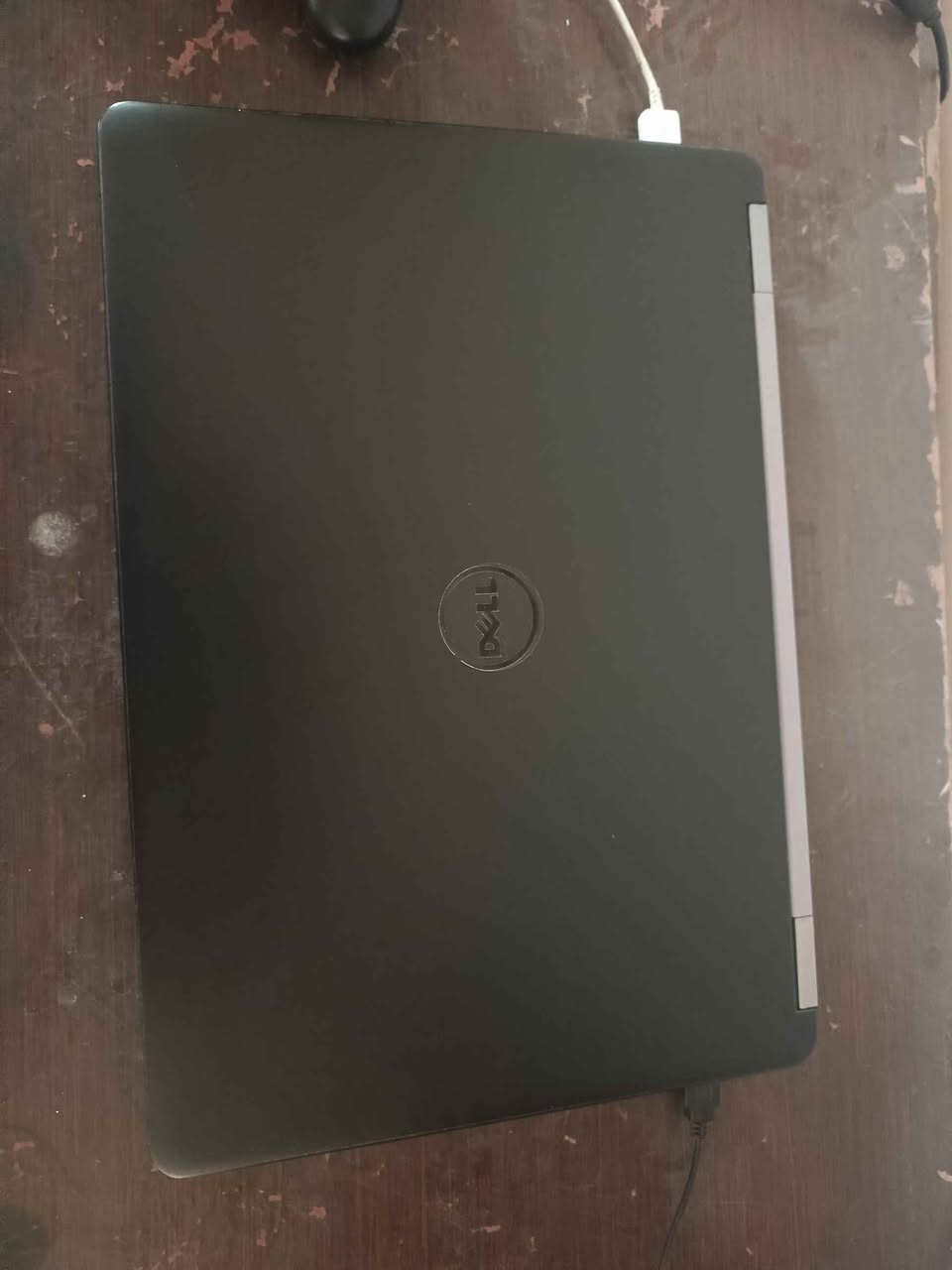 💻 لابتوب Dell للبيع – نظيف وجاهز للاستخدام

🔹 المعالج: Intel Core i5-6300U
🔹 الرام: 8GB
🔹 التخزين: SSD 256GB (سريع جداً – إقلاع وتشغيل برامج بدون تأخير)
🔹 البطارية: 64000 ملي أمبير (تدوم استخدام جيد)
🔹 الشاحن: أصلي 67W
🔹 الحالة: شغال 100%، مناسب للدراسة، العمل، التصفح، الأوفيس، والبرامج الخفيفة، وايضا العاب 

✅ أداء مستقر
✅ وزن خفيف وسهل الحمل
✅ مناسب للطلاب والدوام

📍 السعر: (170 الف) حلة, بابل


**إذا كنت صاحب هذا الإعلان وتريد حذفه لأي سبب، رجاءا أرسل رسالة إلى الدعم الفني**