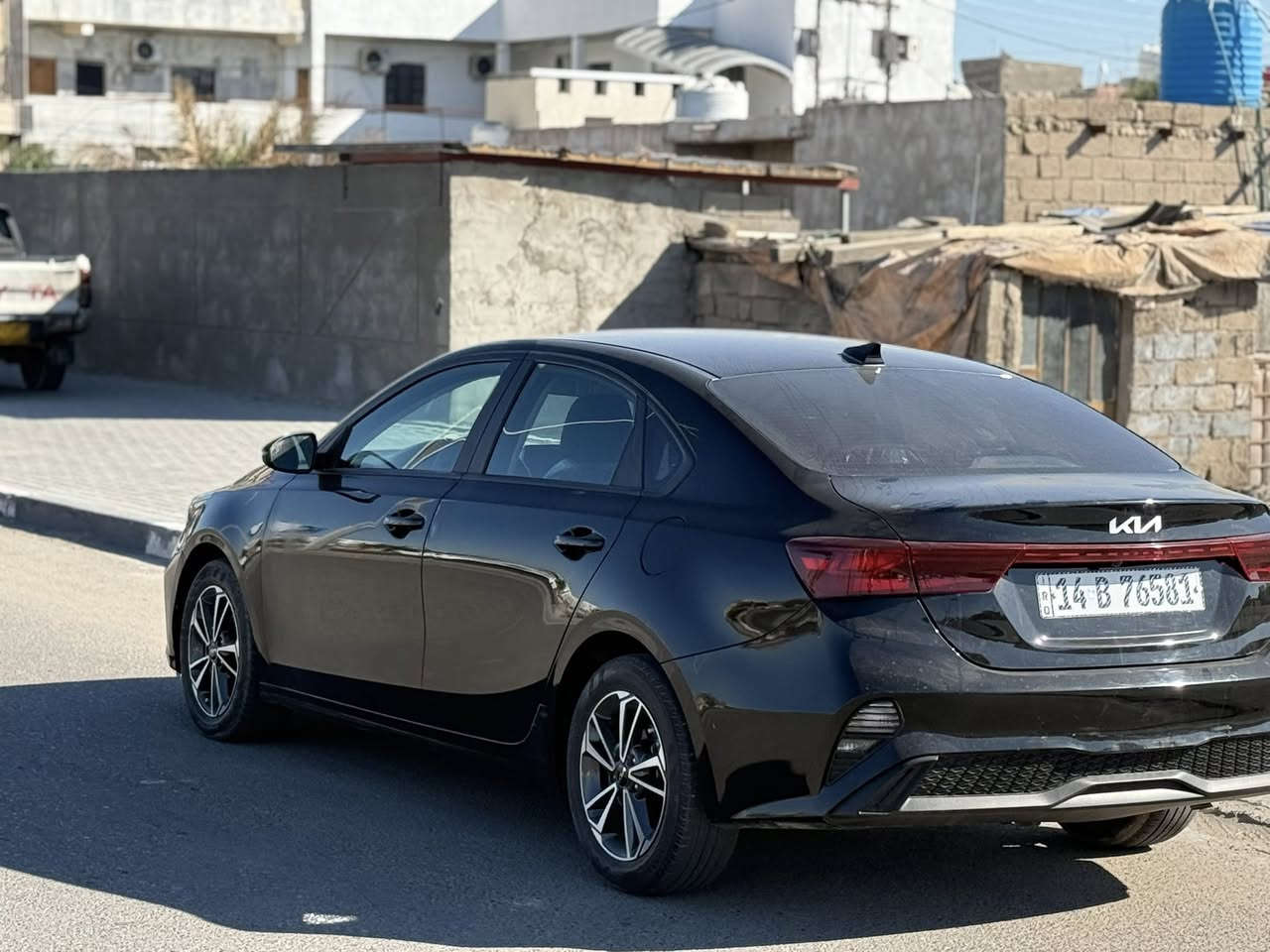 يالله
السلام عليكم 
فورتي ٢٠٢٣ بصره حره تحويل مباشر 
بيه جاملغ وبنيد حادث سطحي بدون دواخل 
ماشيه ٤٥ ميل 
السعر ١٤٥ 
*********** 
عنوان البصره القبله
