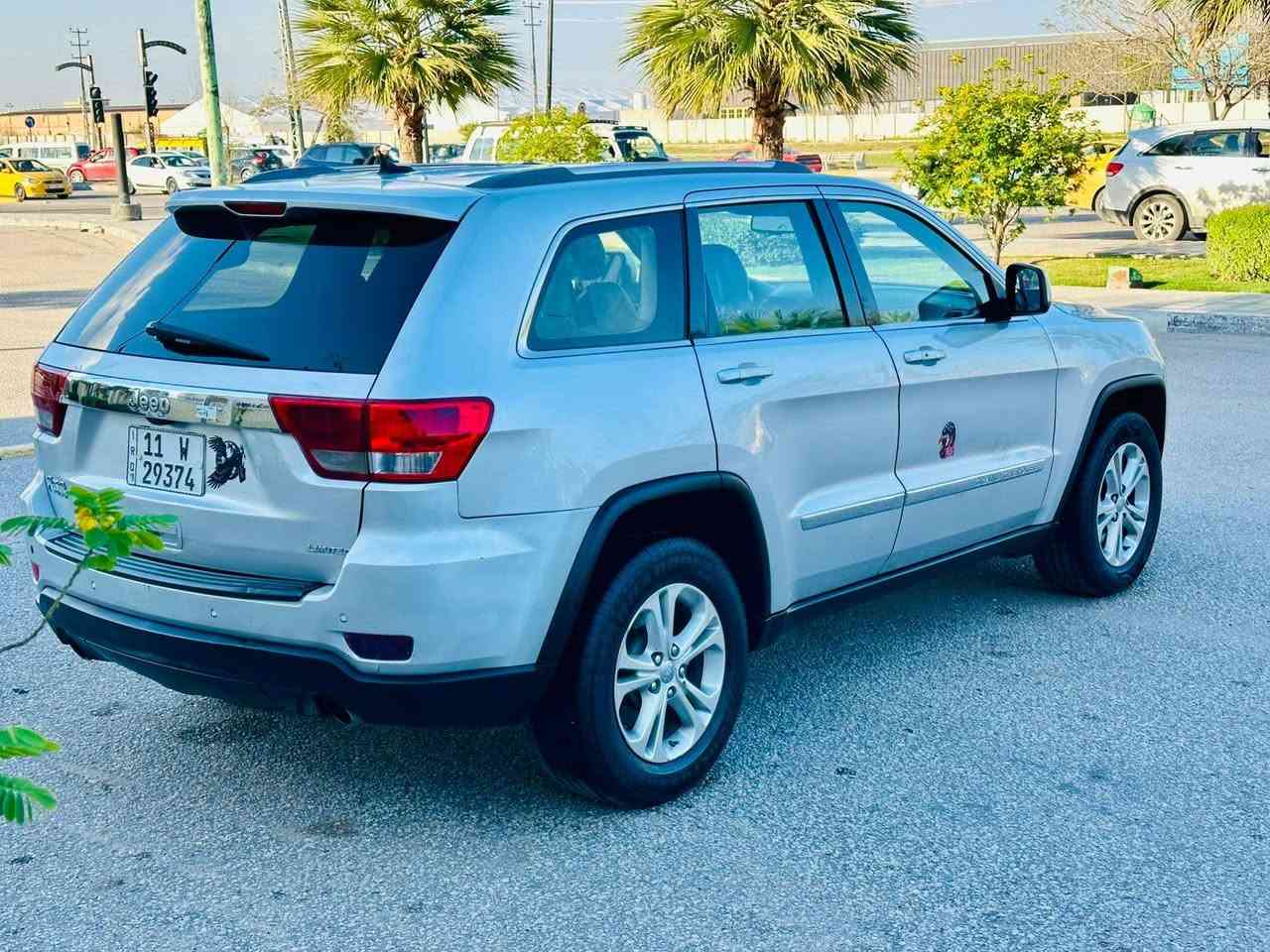 السلام عليكم 
جيب لاريدو 2012
السعر 147
رقم بغداد بسمي
السياره كفاله 
خشم الجاملغ الايسر فقط بي صبغ
الباقي كفاله عامه
بدون ارباك
ماشيه 165
السياره فول مواصفاته حداد جديده تخم تاير جديد تبريد ثلج امامي وخلفي 
وجاهزه من كلشي 
مكينه 5700 8
العنوان. كربلاء 
للاستفسار اكثر اتصل على هذا الرقم*********** المحاويل, بابل
