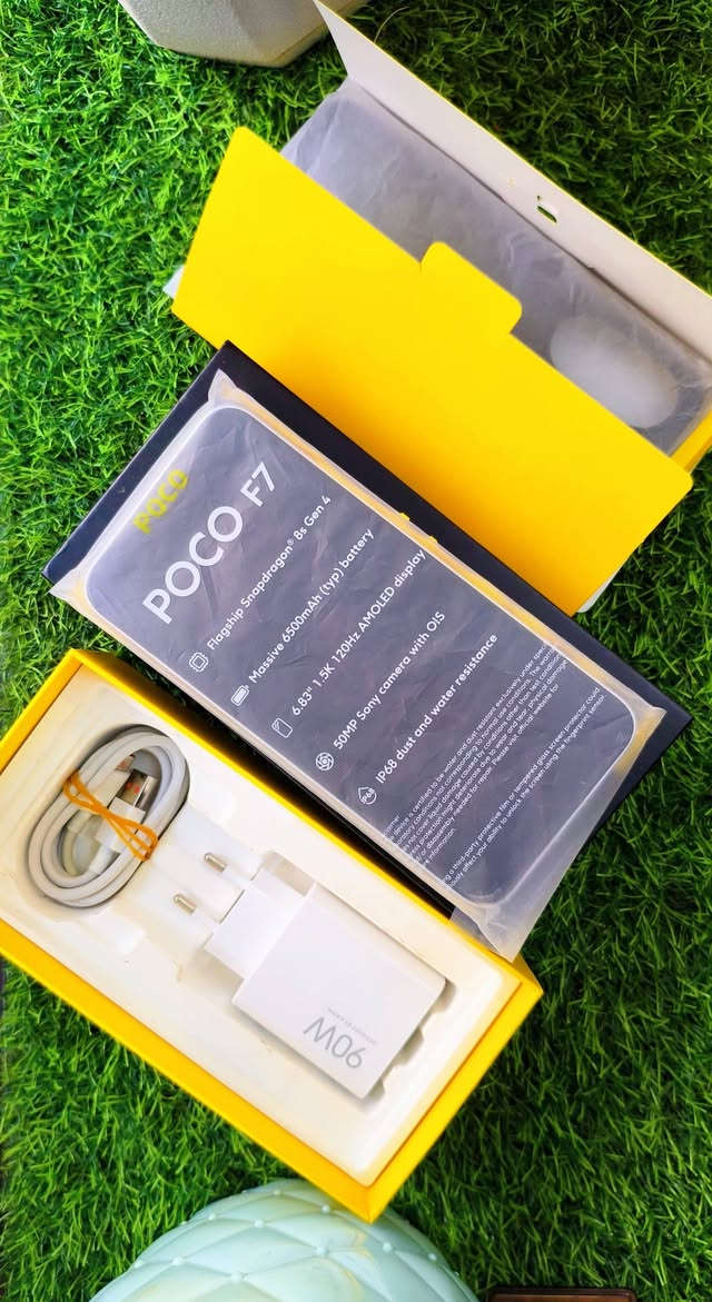 POCO F7 512GB
نظافة ١٠٠٪ ملحقات كاملة مكفول من كلشي الذاكرة ٥١٢ رام ١٢+١٢ بيع فقط مكاني نجف ويوجد توصيل السعر ٤٩٠


**إذا كنت صاحب هذا الإعلان وتريد حذفه لأي سبب، رجاءا أرسل رسالة إلى الدعم الفني**
