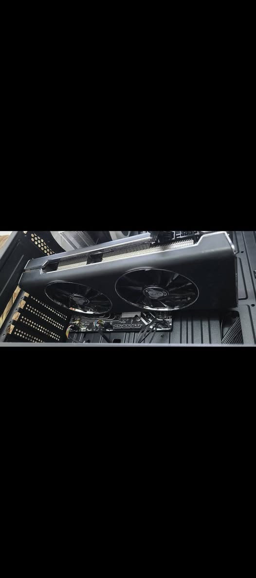 سلام عليكم
تجميعة اخت الجديدة للبيع مواصفات:
RX 5700xt XFX جديد كلش نضيف
Ryzen 5 3600
B450-A pro max
Ram 16 DDR4 8*2
CAES 7FAN RGB 
Power 650w
SSD 512gb
القطع كلهن نضاف مستخدمات شي بسيط سعرها ٦٧٥ وبيها مجال وعندي اربع كيبوردات واربع ماوسات و٤ ماوس باد الي يريد شي منهن يتفضل خاص 
رقمي بي واتس  ***********
