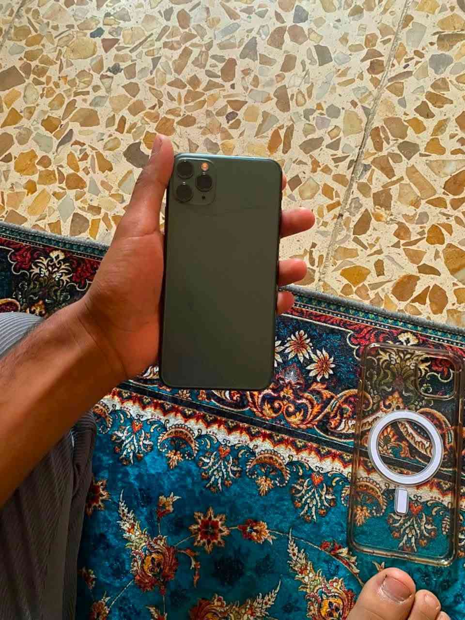 11 برو ماكس جهاز تفاصيل كلها بالصور نضيف وبلادي وممفتوح وتر جهاز سعره 280 وبي مجال للاستفسار ***********

