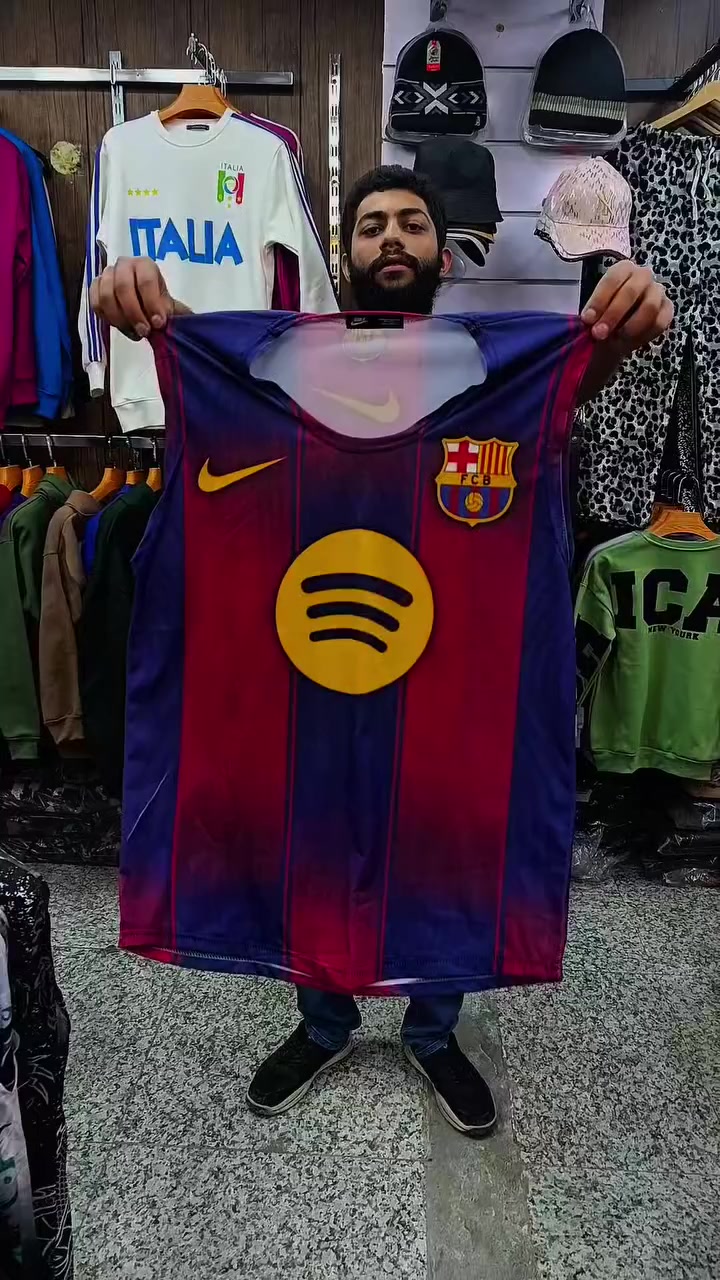 رجع الصيف و رجعن الكيمونات 🔥

بنفس الاسعار التراك ب 13 و توصيلة مجاني لكل المحافظات

فري سايز من ٦٠ كيلو لل ٨٥ كيلو

للحجز مراسلة الصفحة او ***********

عنوان المحل كربلاء شارع السناتر نهاية مجمع فاطمة

...............

#كيمونة #رياضي #مطاط #فري_سايز
