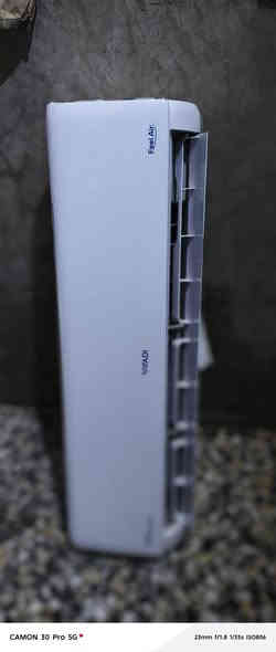 سلام عليكم سبالت عدد(2)الحجم 2طن توسوت ولثاني الوادي شغالات وعل فحص حار بارد مستخدامات 4اشهر فقط الاصدار الجديد  غاز 410حار بارد غاز مقفول غراض كامله السعر الاثنين900مكاني بغداد مدينة الصدر للتواصل ***********
