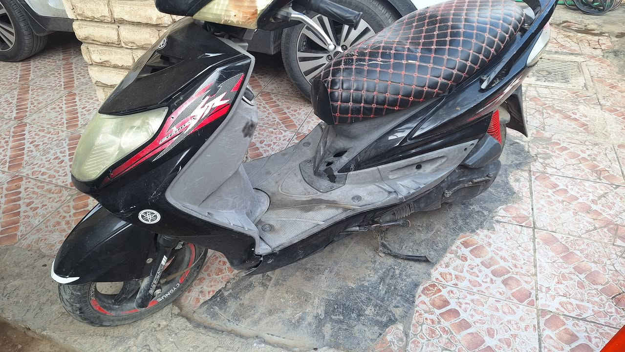 السلام عليكم سكنس فحل قبغ نفخ ستناد حساس مكينه بلاديه نوزل رايدها ب٨٥٠ وبيها مجال بغداد غزالية  ***********
