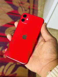 ايفون 11 عادي ذاكرة:64 بطارية:95 تك سيم جديد لك ما مفتوح ما يعبر هوا ح...