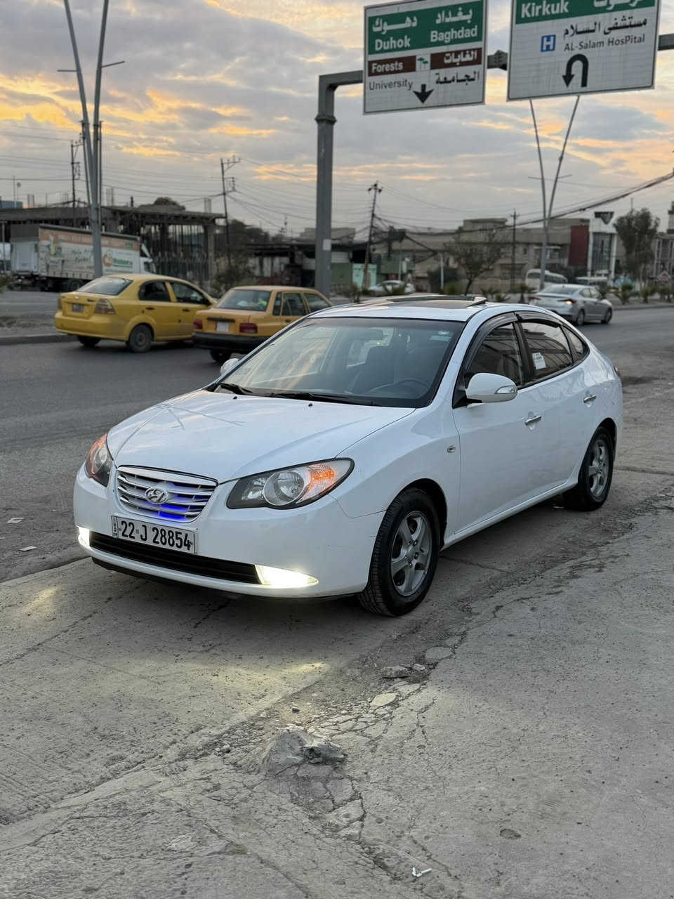 السلام عليكم
افانتي مديل 2009
رقم اربيل 
فول موصفات عده البصمه 
تبريد لمس 
مري شفط 
سلايت 
5 ويل كب 
محرك 1600 
كير ومحرك بشرط 
طخم امامي خلفي كله جديد 
جاهزه سياره 
الضرر بيها 5 قطع صبغ بس لا ضربه ولا دواخل مز بيها 
مكان السياره موصل ايسر 
السعر (((108)))وبيها مجال بصيط
***********
