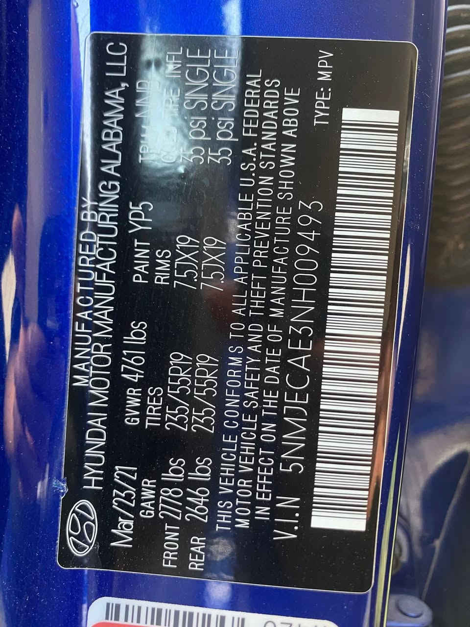 السلام عليكم
للبيع هونداي توكسان موديل 2022 وارد امريكي حادثهه باب جنطة خلفي مصلح نفسه ومصبوغ وبيهه كلير من امريكا باب وجاملغ امامي ايمن بجم كبس اير باك بردة فقط طاك لون ازرق حبري مميز ماشية 62000 كيلومتر مو ميل فول مواصفات للاخير  قمارة بانوراما محرك 2500 كير بيانو دكم كشنات جلد وكهرباء وخزن وتدفئة وتبريد شاشة كيجات وشاشة جبيرة واربع كامرات وتشغل كامرات بشاشة العداد ورادارات امامية وخلفية وجانبية وحساسات 360 درجة و خاصية تحريك السيارة بالريموت وجنطة وكهرباء وشتغيل عن بعد اعلى مواصفات تجي بالتوكسان تختلف عن الباقي سيارة جاهزة بدون نقص رقم بغداد باسمي رايدهه  
ب 50 ورقة
مكانهه بغداد الشعب 
للاتصال ***********
واتس اب ***********
