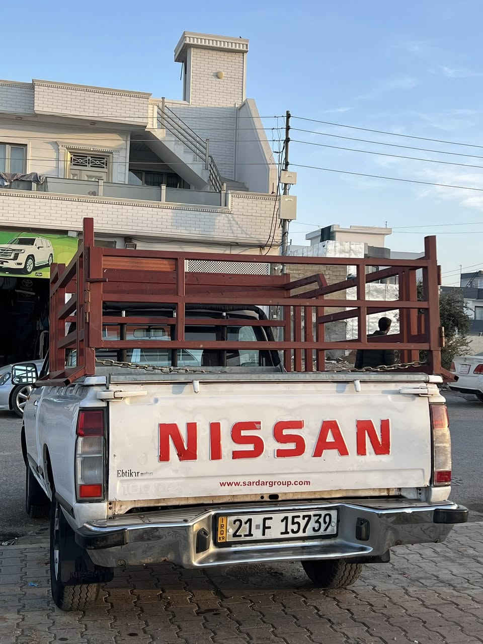 ڕیکلامی تایبەت
پیکاب نیسان مۆدیل ٢٠٠٨بۆفرۆشتن
تاک ٤ قولاپ
 ماڵی کەسابەت 
سەیارەکە بێ بۆیاخە 
بەس ساردی هەیە 
دارگای بۆدیەکە پەڵەیە کارتی هەیە 
گێڕو مەکینەی بەشەرت 
کۆبۆنی بەنزینی هەیە 
چوار تایەی تازەی لەژێرە 
سەنەوی تا ٢٠٢٨ تازەیە
ژ.م:***********
شوين// چەمچەماڵ
