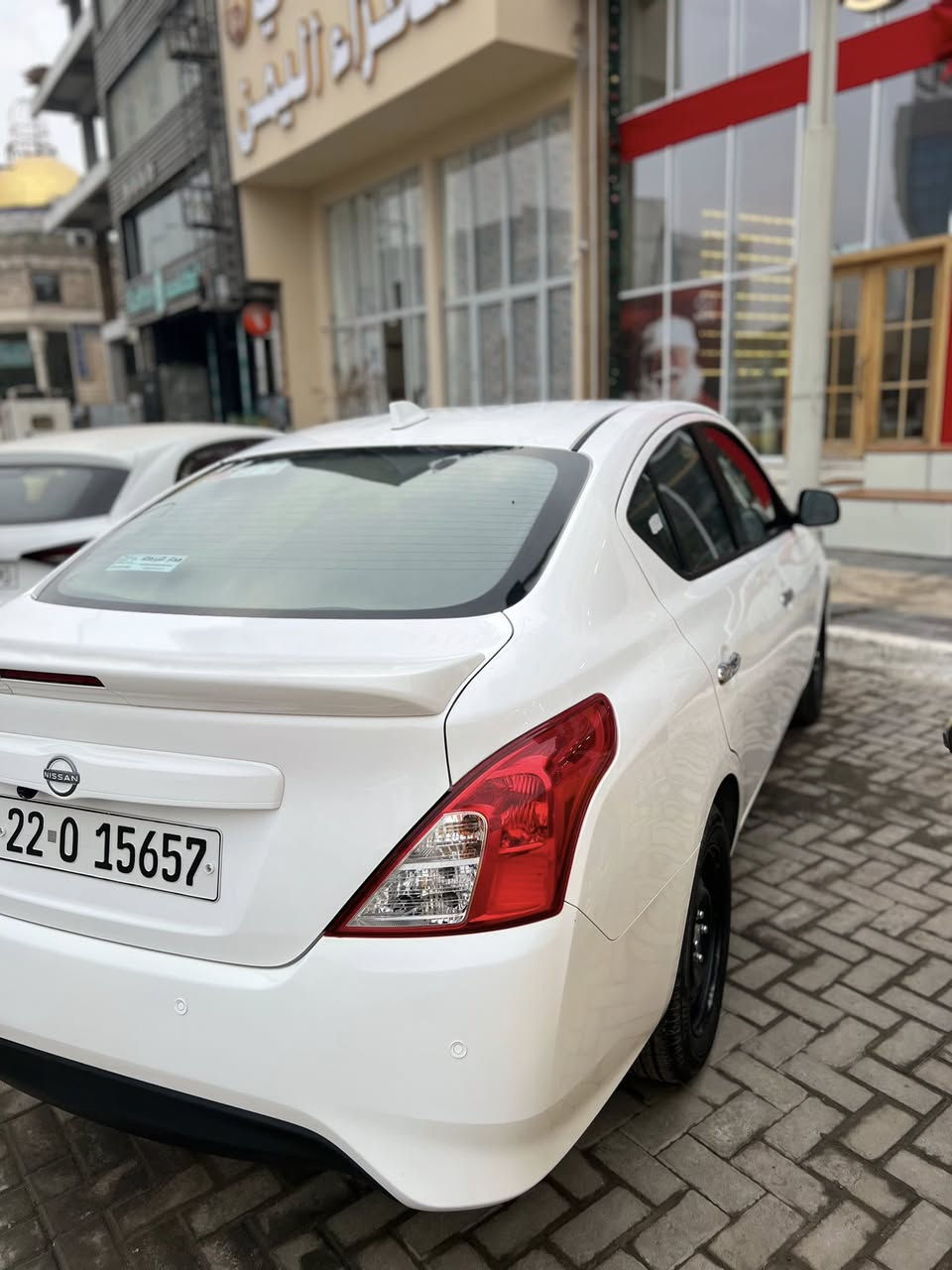 سلام عليكم لل بيع نيسان سني2025 سياره  نضيفه ماشي 11الف بيه طخات بصيطه موضحه بل صور تجي تفحص بس رضبه بل جاملغ جهت سايق وبدل لايت اصلي مرجعه بارد بدون تكحيل اي ستفسار وتساب*********** سعر 136
