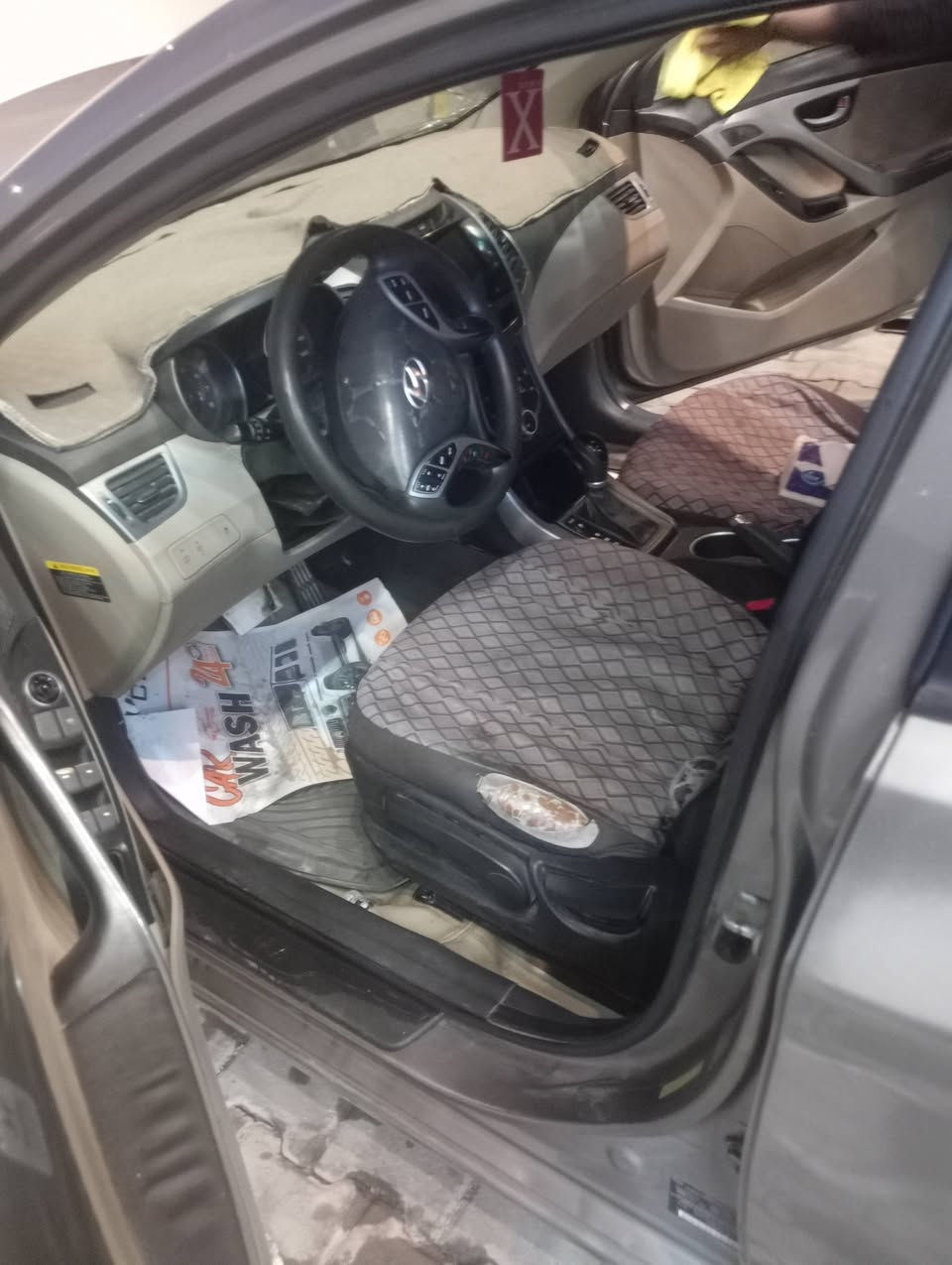 سلام عليكم  انتره موديل 2016 رقم بغداد مشروع وطني   سنويه 2027  مراوس أو بيع  مكان سياره كربلاء   فريحه قرب جامعت كربلاء  ملاحضه سياره وارد امريكي ضرر ابيع احزام  كير محرك مكفولات 
*********** 
***********
