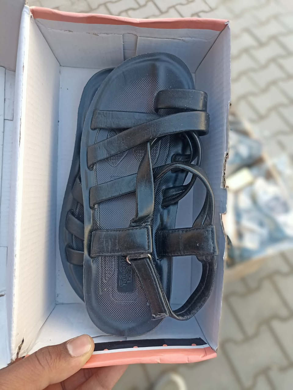 ع بركة الله وصلت 
البضاعة الجديدة 
واسط قضاء الحي شارع العقارات


**إذا كنت صاحب هذا الإعلان وتريد حذفه لأي سبب، رجاءا أرسل رسالة إلى الدعم الفني**