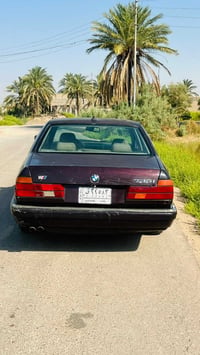 بي ام730رقم بغداد سنويه مامنتهيه كلشي شغال بيهه تبريد بس غاز داعميتهه ...