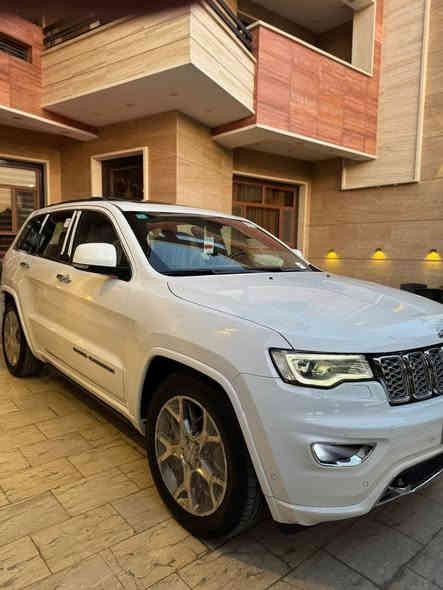 سلام عليكم جيب اوفر لاند 2020 كفاله عامه تايرات شركه بيها وغراضها بجيس شرط 
قطعه نادره ماشيه 22 الف م حقيقي شرط فحص جهاز  جديده حيل باسمي  تحويل مباشر فول اعلى مواصفات 
السعر.  335 وبيها مجال فقط للشراي
***********
