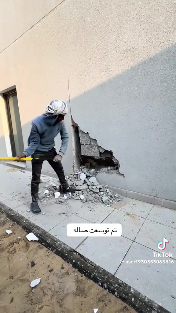 سلام عليكم يوجد كادر عمل لكافه الاشغال المذكوره رقم الهاتف ***********
