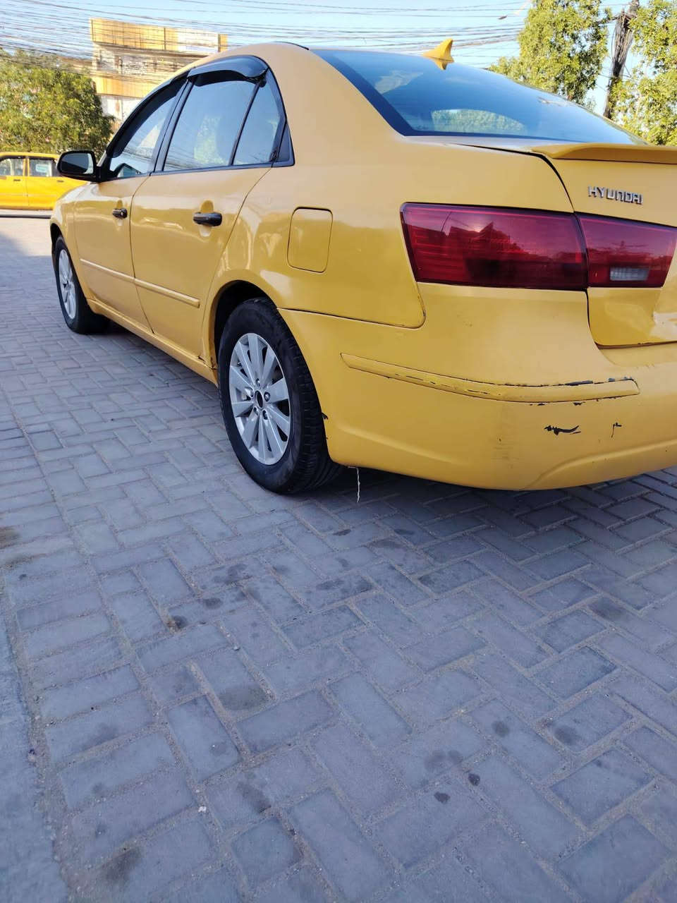 سلام عليكم للبيع سوناته مديل 2009 وارد امريكي حادثه الجاملغ وبنيد   والباقي ليبل واحد كفاله عامه مكينه 2400 بيه منضومه غاز  اربع حساسات دوش وكير مكفولات حداديه تخم تاير تبريد ثلج  رقم بابل   مصفره هيه وغرامات سياره جديده وجاهز وشرط احله من صور السعر 87  وبيهه مجال الستفسار  على الرقم *********** مكان   كربلاء
