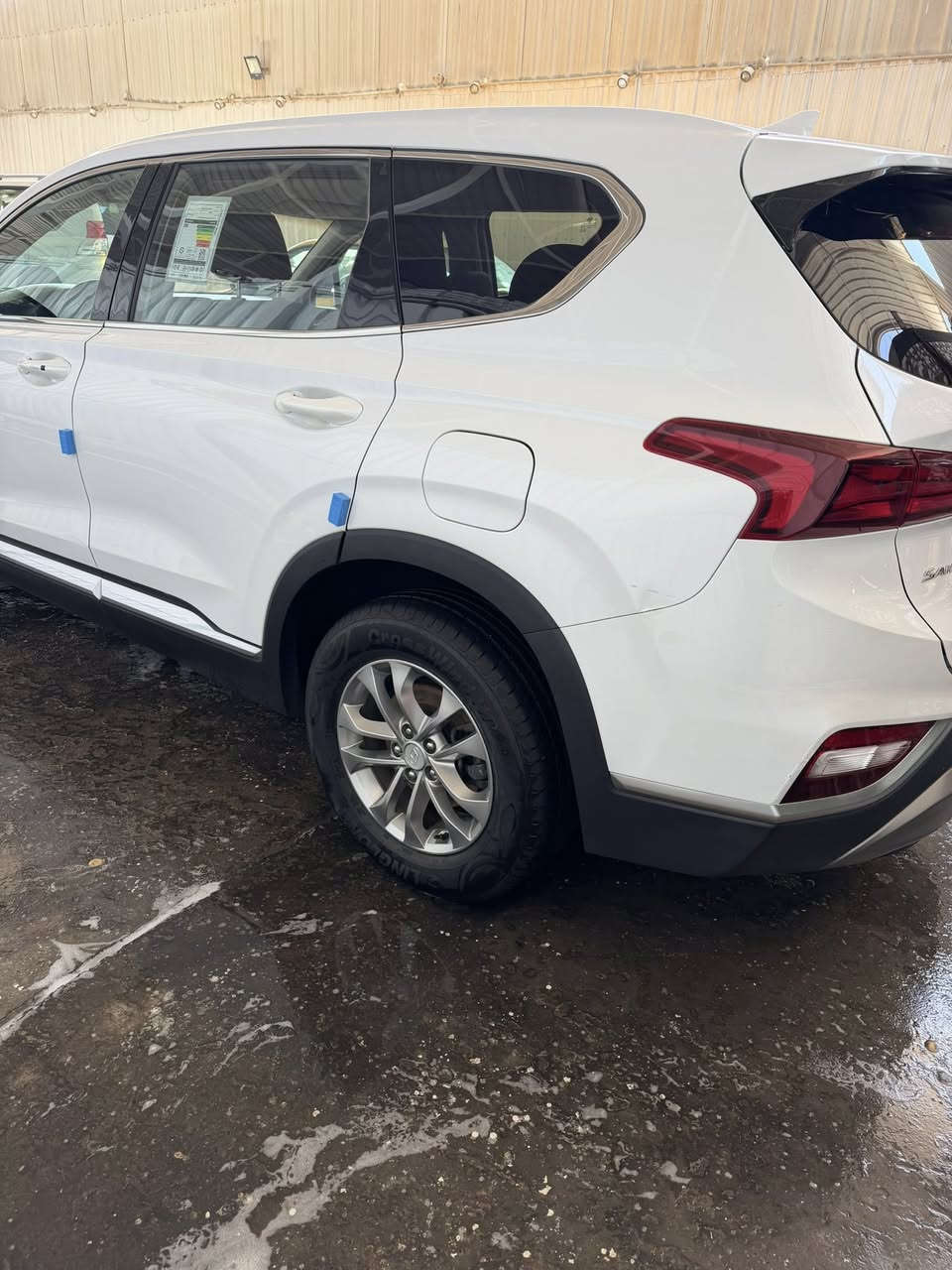 السلام عليكم للبيع سنتافية مديل 2020  رقم سليمانيه بسمي موصفات بصمة رادار امامي خلفي نقطة عماية ماشية 55 ميل مكينه 4سلندر 2500 حادث جاملغ امامي والخلفي   والصور الحادث بالمنشور السعر 175 وبيه مجال مكاني بغداد ***********
