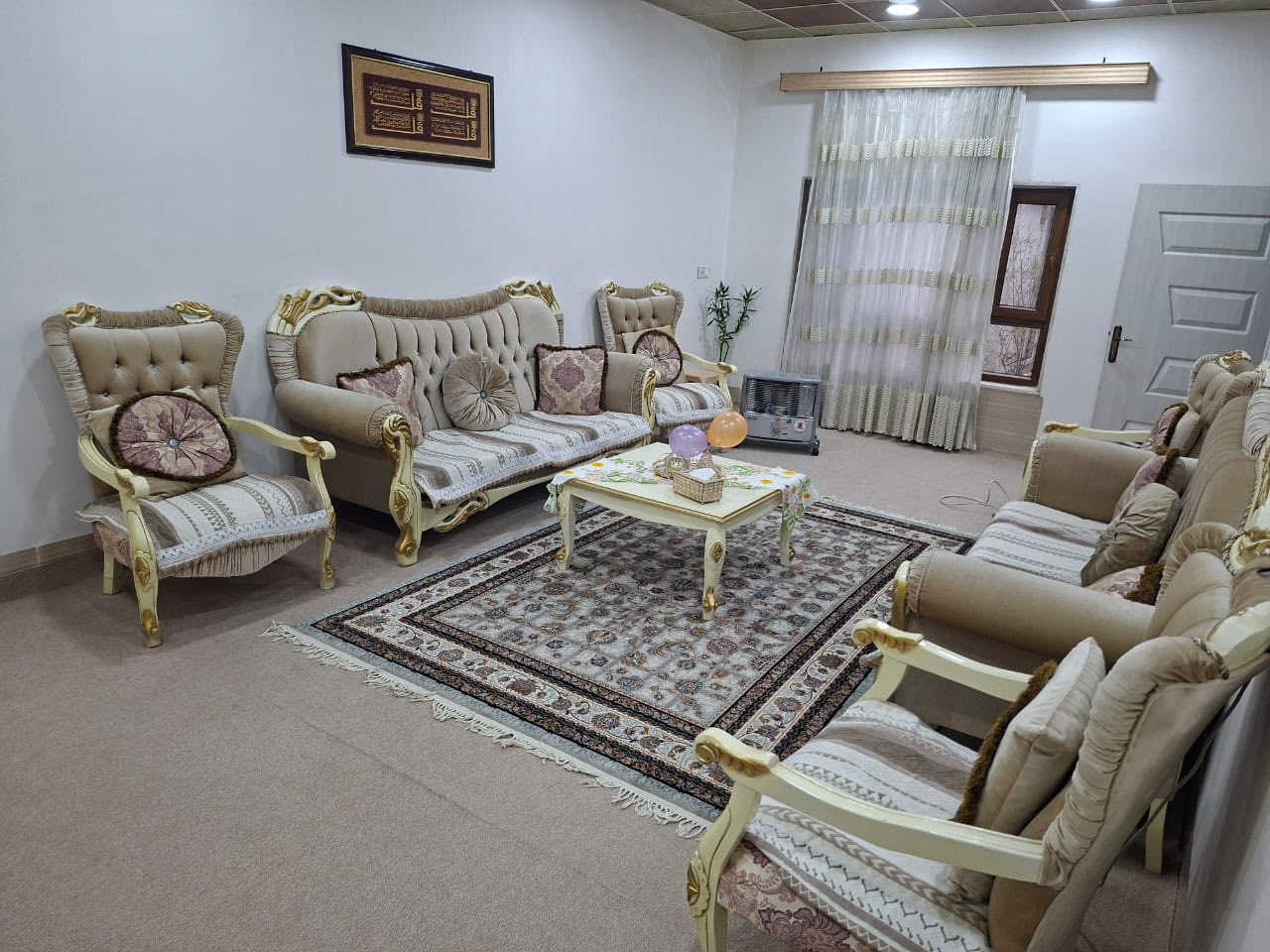 اعلان رقم (604)📢📢📢
————————————-
#دارللبیع مساحة 200متر 
#فول سيراميك بناء حدث 
#الموقع شوراو
#قرب اسواق سامان
#سعر 55مليون وبي مجال
#استفسار
*********** واتساب📲
***********
_____________________
خانوو بۆ فڕۆشتن 200مەتر 
فول کاشی و بینایی نوێیە
شوێن شوراو
نزيك اسواق سامان
نرخ 55 ملیون و مجال
*********** واتساب📲
***********
