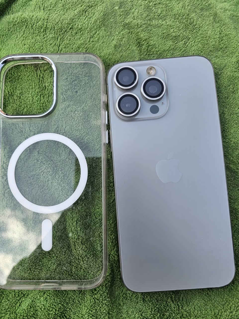 للبيع فقط ايفون 15برو ماكس ذاكرتة 256 بطارية100 مبدلة اصلية
والشاشة مبدلة الوانها تخبل لمس حلو وماتعلك ولاتشكل نوعيتها Hard oled فيس ايدي شغال  كامرات شغالة اتصالة شغال الانترنت الصوت كلشي بي شغال طبيعي 100% مابي اي خلل
ب640الف قفل
 مكاني بغدادجديدة توصيل ماعندي شراي خاص او تعلق ادزلك رقمي لاتعلق بسعر تكسر بي كبل احضرك جهاز نضيف وحلو مابي مشاكل وشاشة نوعيتها حلوة مو تجارية هذني الكوبي مال سوگ


**إذا كنت صاحب هذا الإعلان وتريد حذفه لأي سبب، رجاءا أرسل رسالة إلى الدعم الفني**