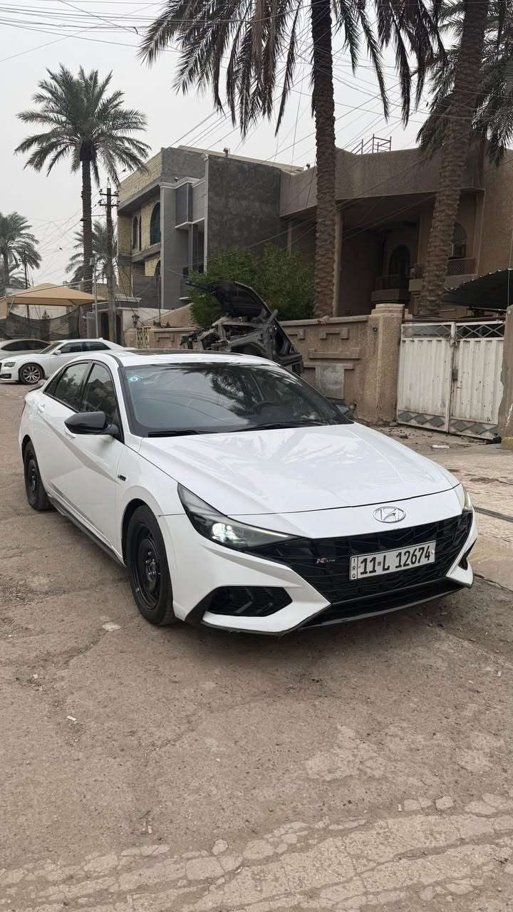 السلام عليكم للبيع النترا ان لاين موديل 2022 وارد امريكي مكينه 1600 توربو
الحادث بنيد نفسه مصلح ومصبوغ الصندوك مبدل ومصبوغ وشويه من الجاملخ الخلفي يعني قطعتين صبغ بدون ايرباك صور الحادث مرفقه بلمنشور ماشيه 65 الف ميل 
مواصفات 
بصمه وتشغيل عن بعد 
فتحه 
شاشه وكامره دواره 
تبريد منفصل
كشنات حضن وكهرباء جلد ومخمل N
لد امامي خلفي 
لايت زنون 3 عدسات 
شفتات بلستيرن 
رقم بغداد بأسمي 

السعر 153 وبيه مجال
مكان السيارة بغداد حي اور 
*********** بغداد, العراق
