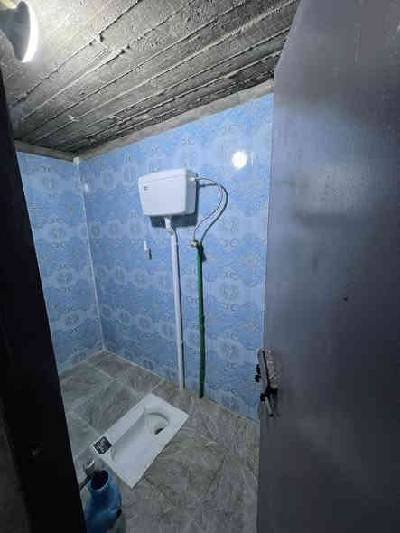 #يعلن_مكتب_الاصدقاء_الأستثمار_العقاري_في_البصره
عن توفر : للايجار

بيت للايجار في حي الاصدقاء ع شارع الشعيبة العام مقابل ياسين خريبط 
طابقين مساحة 200م
الاول يحتوي ع غرفتين وصالة ومطبخ واستقبال وكراج وصحيات 
الثاني يحتوي ع غرفتين وصالة وحمام 
وسطح 

سعر الايجار :900الف

يرجى: الاتصال على الرقم التالي                      
‏‎          واتس اب 
     ***********

‏‎ #عنوان_المكتب: البصرة - ياسين خريبط - شارع الشعيبه
